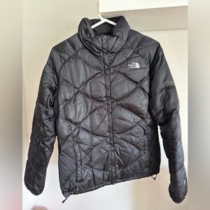 North Face winter jacket. Black. Size large. Worn one winter. 550 series.